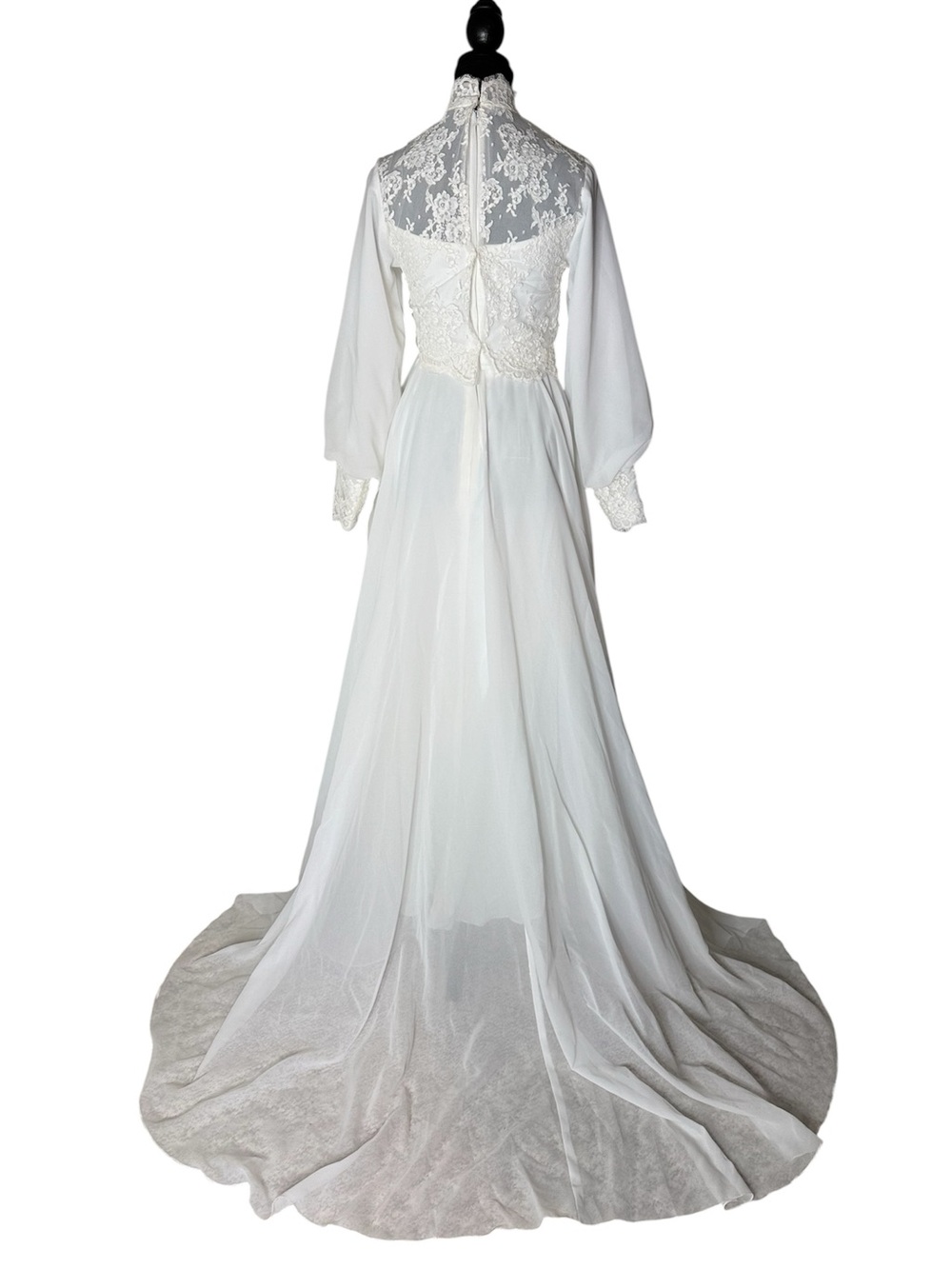 Vintage Union Made Wedding Gown Dress Lace High Neck Chiffon Layers Train Small